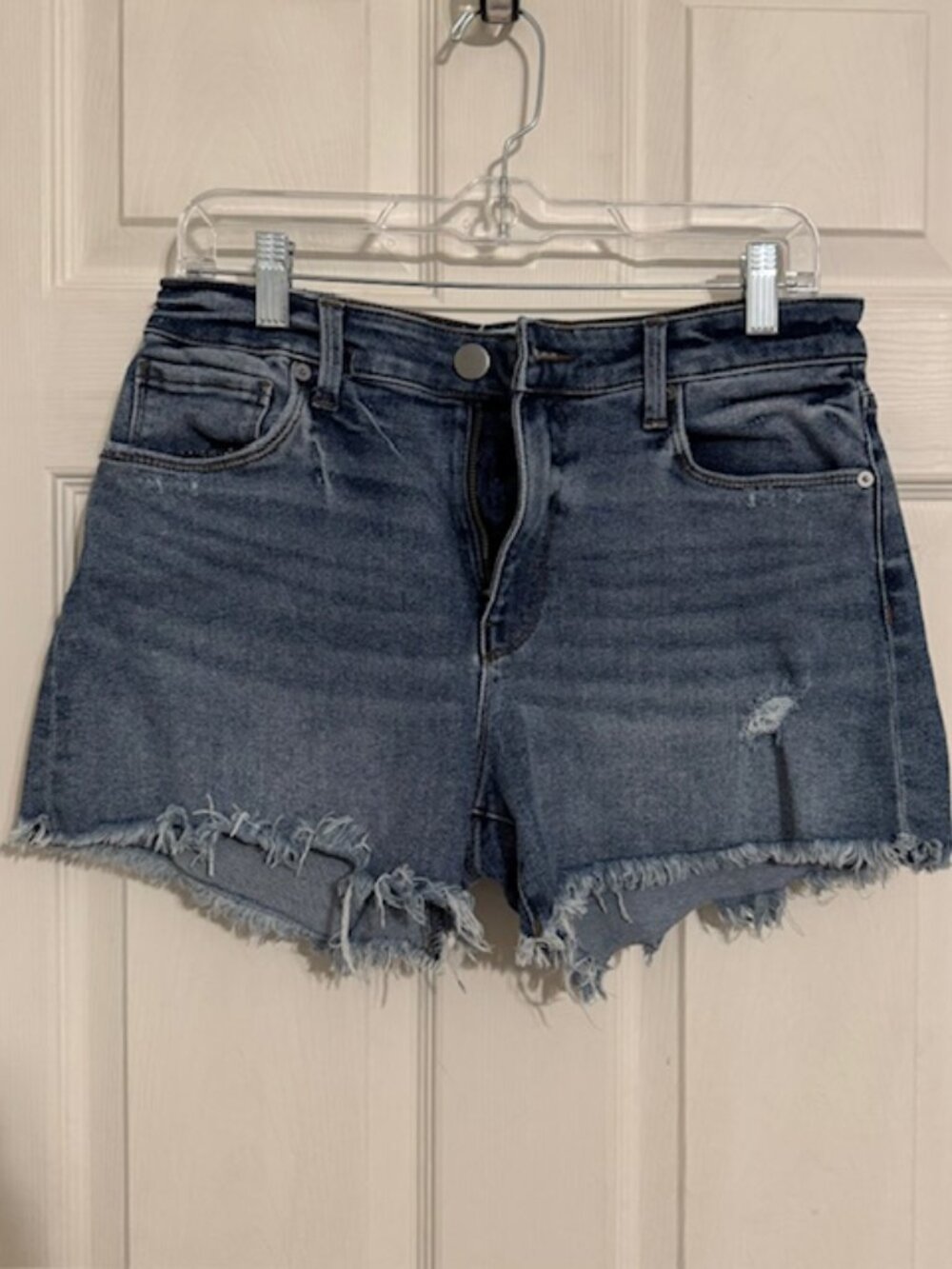Evereve Women's Distressed High Rise 7" Jean Shorts, Size 27